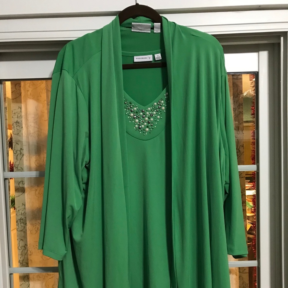 Beautiful 2-piece tank and cardigan 3X
